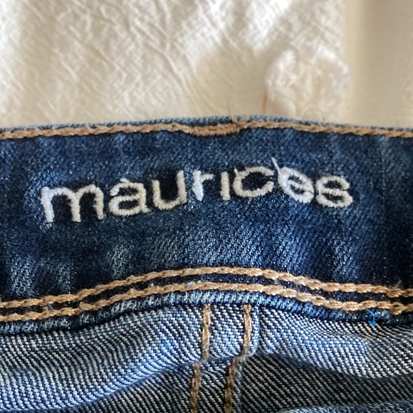 Maurices jeans - Picture 2 of 9